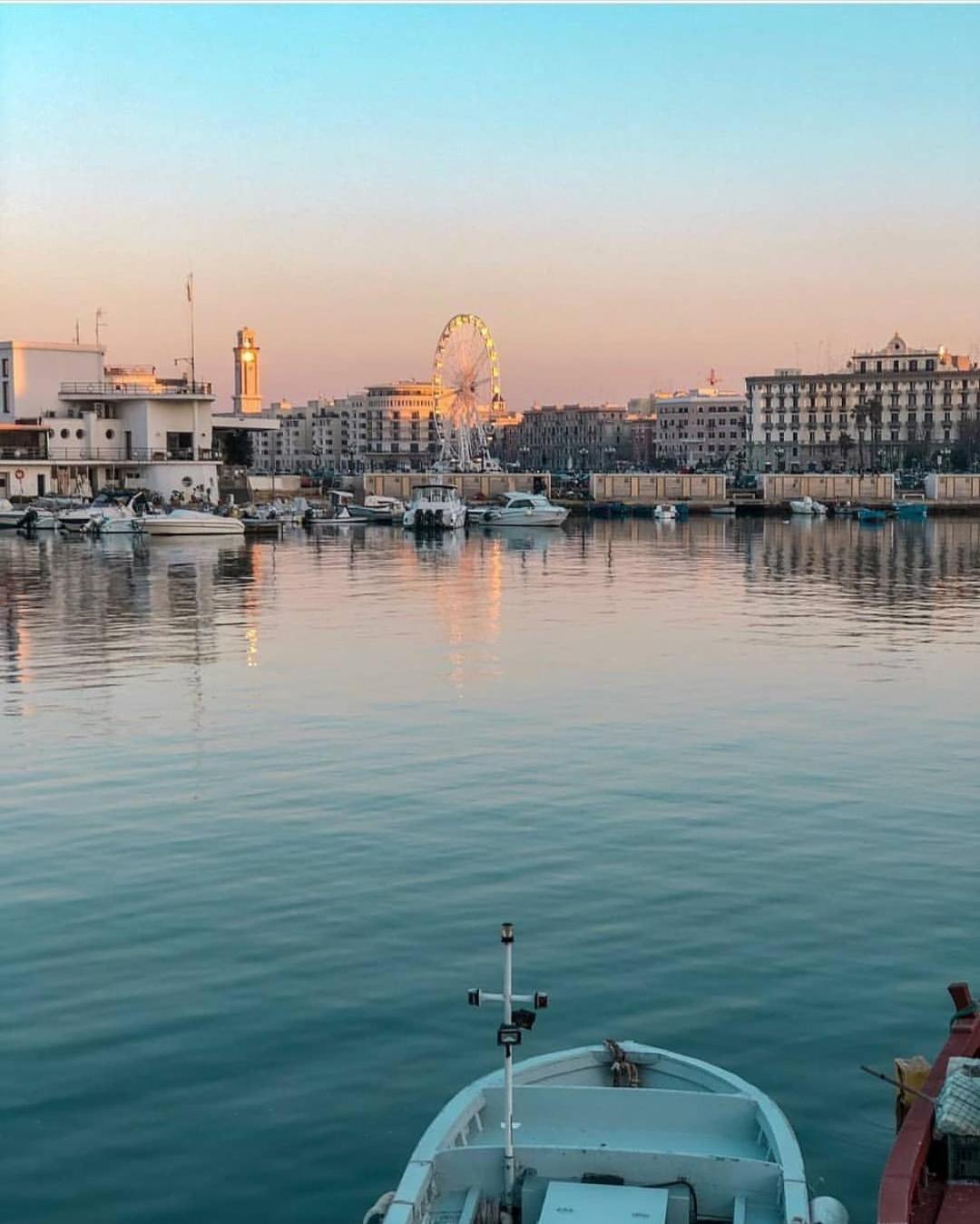 De Rossi Holiday Барі Екстер'єр фото